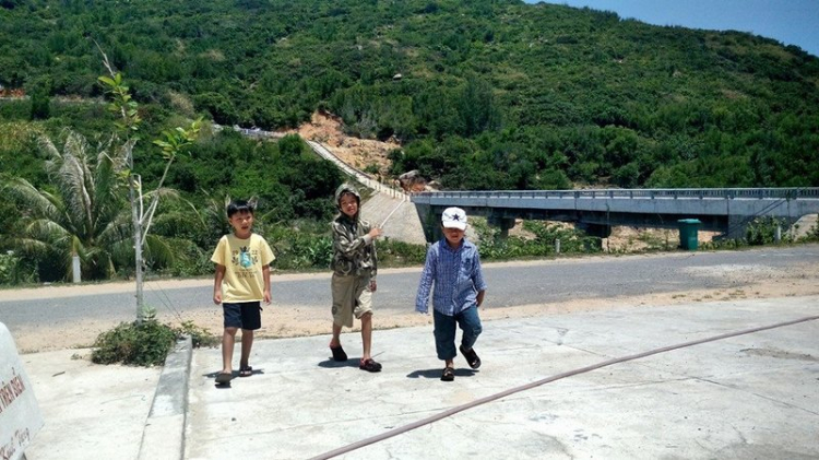 Chuyến du lịch hè 2014 biển và núi của nhà em. Chuyến du lịch hè 2014 biển và núi của nhà em.