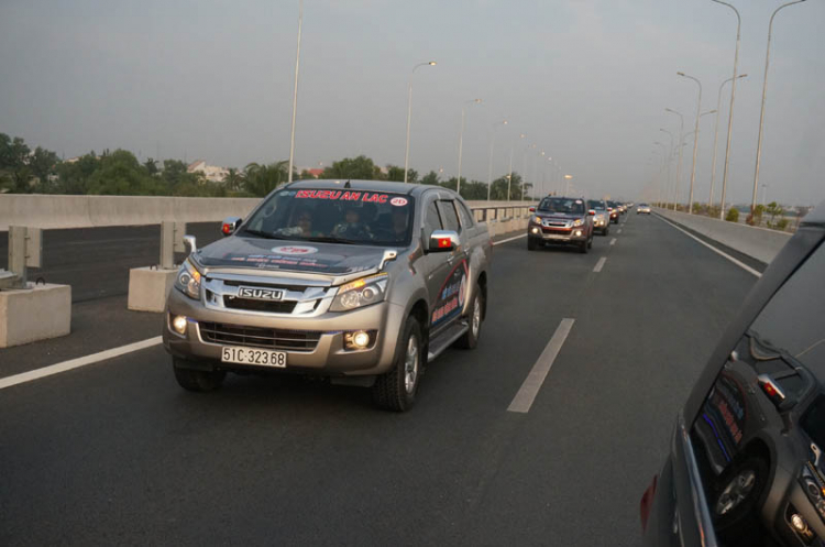 Đoàn Caravan Isuzu D-Max tham gia hành trình "Kết nối đam mê - sẻ chia cộng đồng" Đoàn Caravan Isuzu D-Max tham gia hành trình "Kết nối đam mê - sẻ chia cộng đồng"