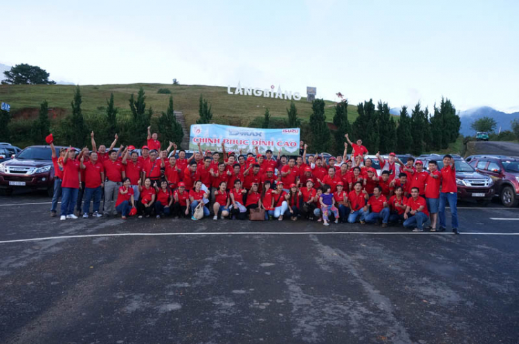 Đoàn Caravan Isuzu D-Max tham gia hành trình "Kết nối đam mê - sẻ chia cộng đồng"