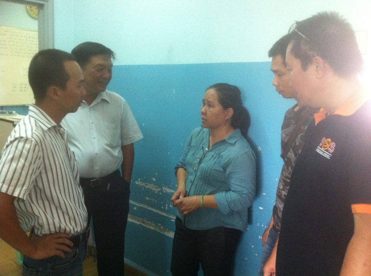 Anh em OS cùng chia sẻ với Gia đình bác Hodacdan. Anh em OS cùng chia sẻ với Gia đình bác Hodacdan.