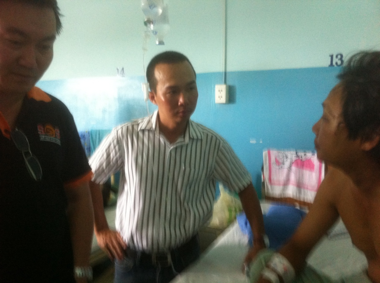 Anh em OS cùng chia sẻ với Gia đình bác Hodacdan. Anh em OS cùng chia sẻ với Gia đình bác Hodacdan.