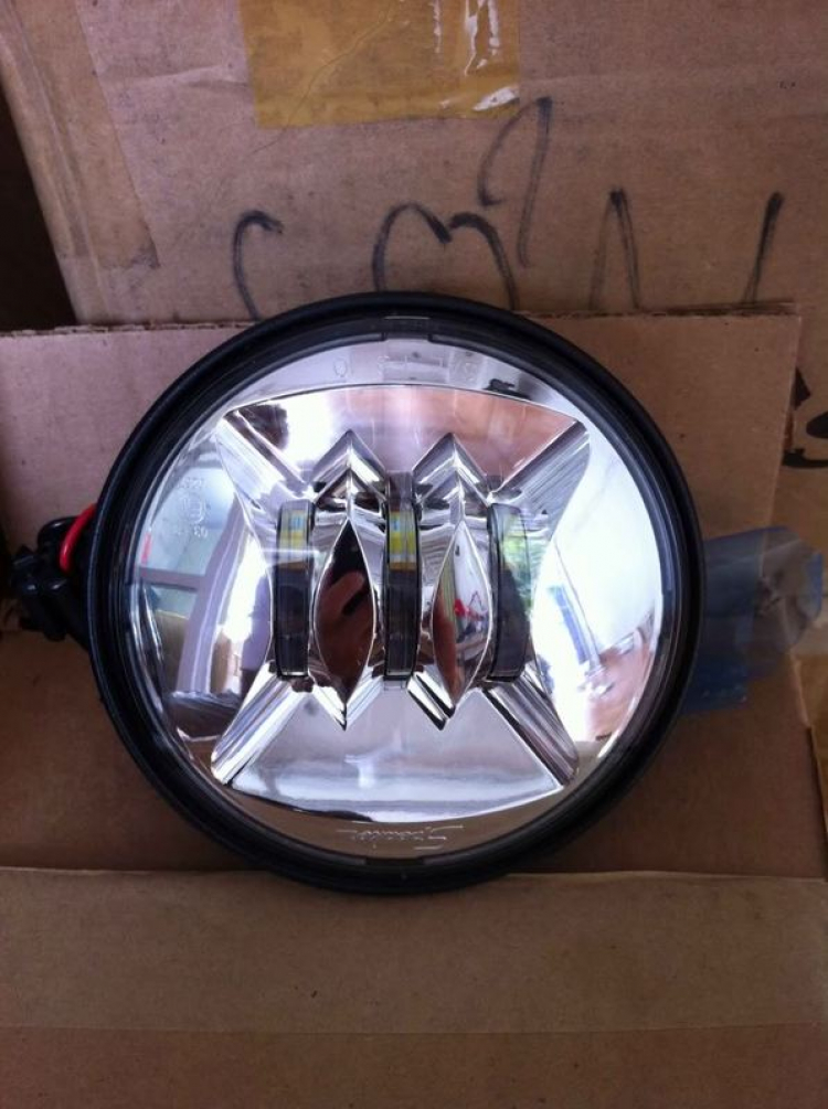 Thanh Ly Vai Do Cua Xe 2012 Picanto/Morning ( Vo Xe, Bo Den Pha & Hau and Fog Light ) Thanh Ly Vai Do Cua Xe 2012 Picanto/Morning ( Vo Xe, Bo Den Pha & Hau and Fog Light )