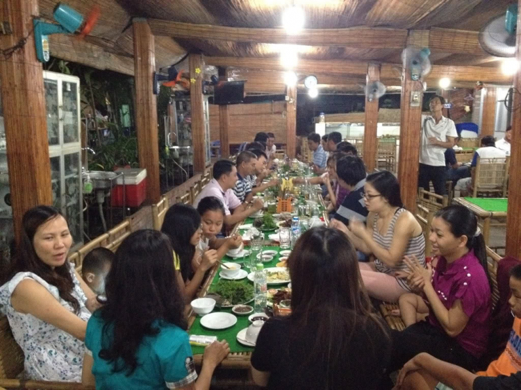 Hội "Thi Ca Bo Ke"