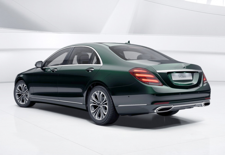 Mercedes-Benz S-Class 2018 có giá từ 4,2 tỷ đồng tại Việt Nam. Mercedes-Benz S-Class 2018 có giá từ 4,2 tỷ đồng tại Việt Nam.