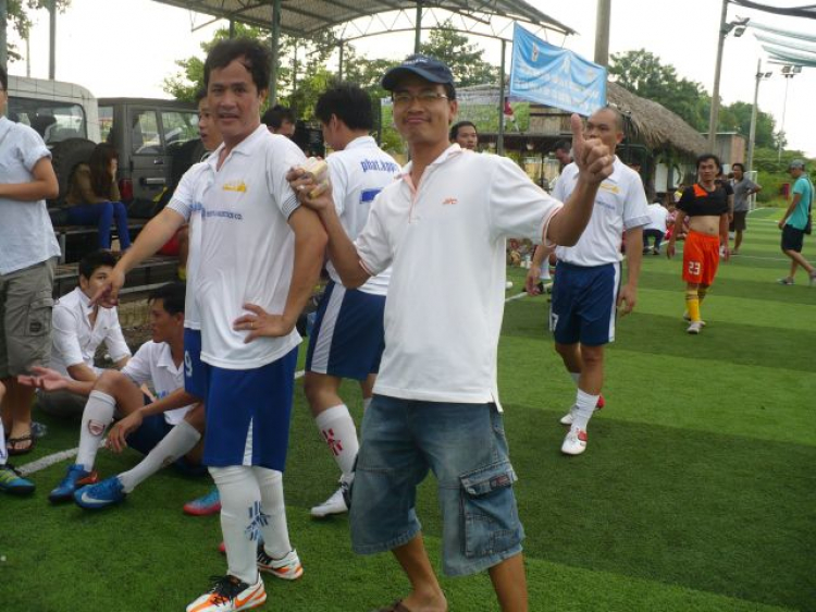 Mời mọi người đến cổ vũ cho S.O.S FC tham dự giải FIFC OPEN 2012