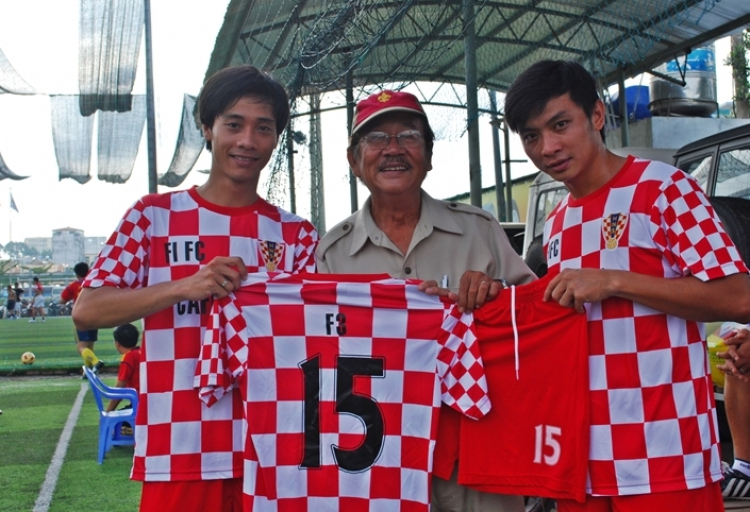 Vài hình ảnh Giải bóng đá tứ hùng FIFC mở rộng 2012 Vài hình ảnh Giải bóng đá tứ hùng FIFC mở rộng 2012