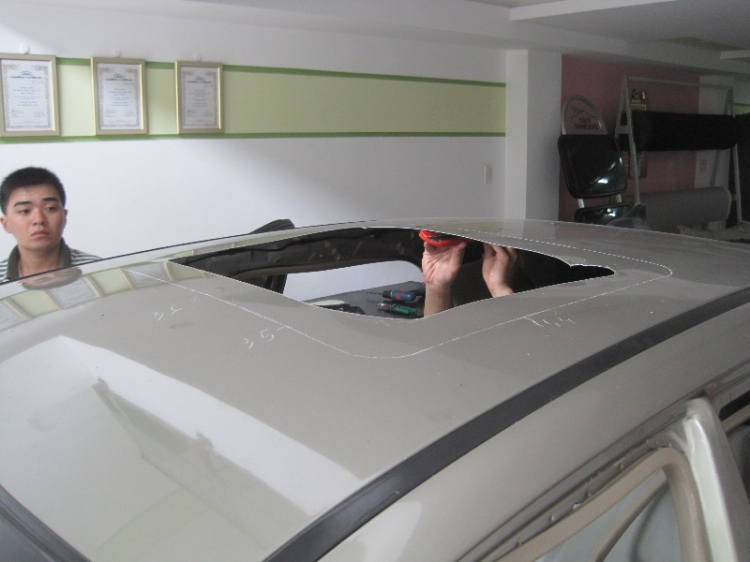 CỬA SỔ TRỜI SUNROOF KHUYẾN MÃI CỰC HOT NHÂN DỊP CUỐI NĂM