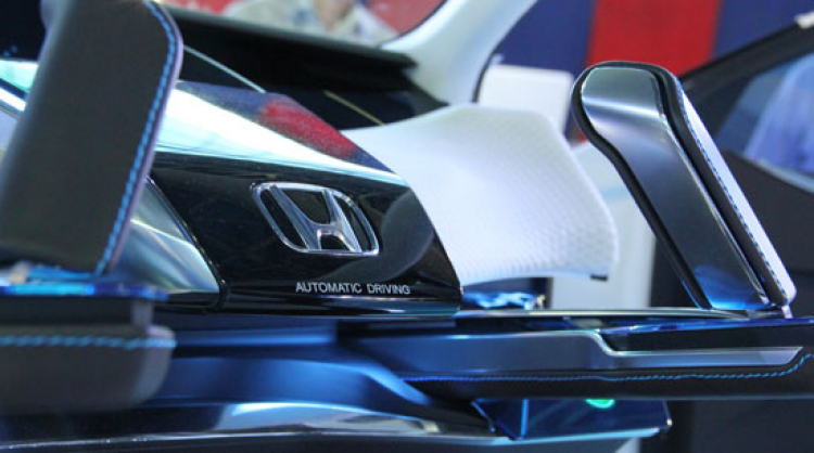 AC-X concept, chiếc xe "xanh" hấp dẫn của Honda tại VN Motor Show 2012