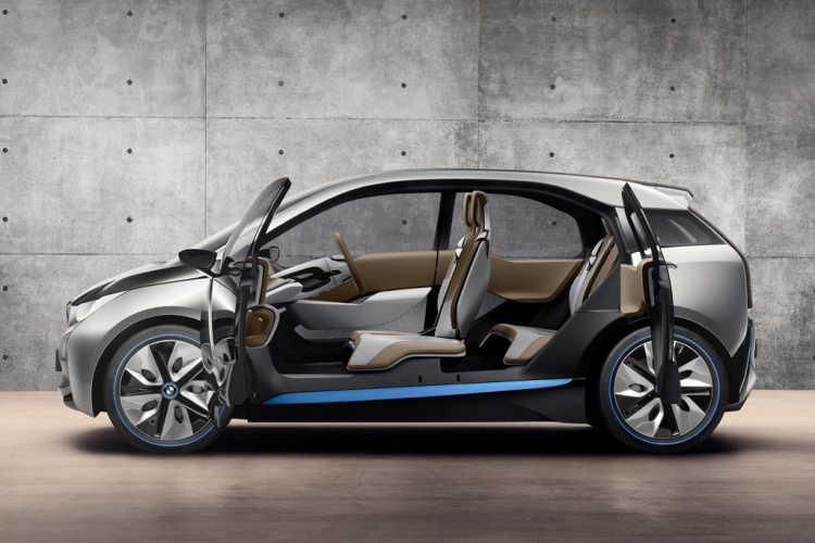 100.000 chiếc xe điện của BMW đã được bán trong năm 2017