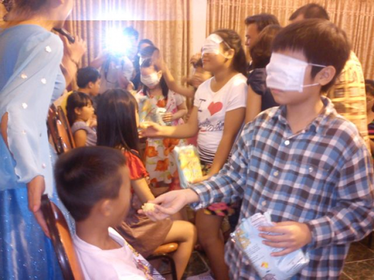 Vui tết trung thu cùng các thành viên nhí của FFC Vui tết trung thu cùng các thành viên nhí của FFC