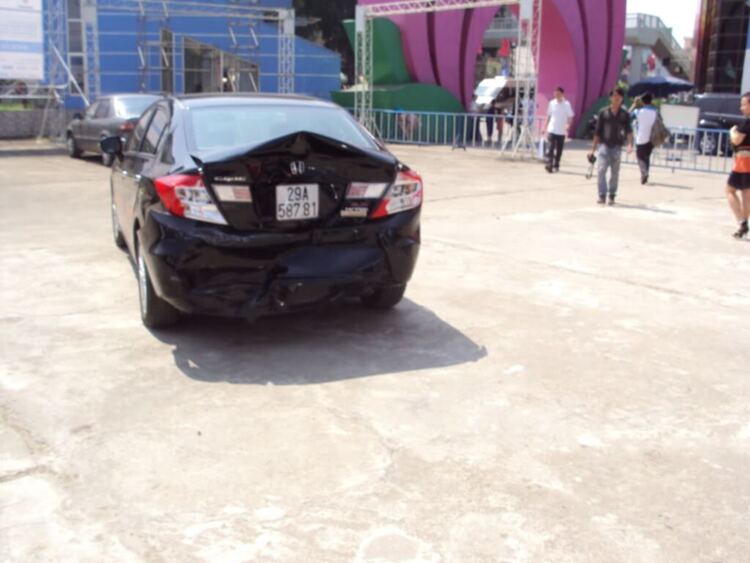 So sánh độ cứng của Ford với Honda