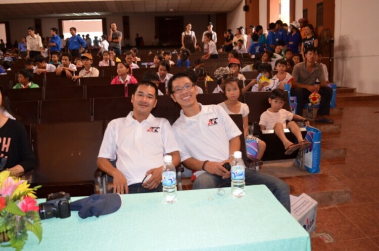 MFC trao quà trung thu cho trẻ em nghèo tại Bình phước ngày 29.9 MFC trao quà trung thu cho trẻ em nghèo tại Bình phước ngày 29.9