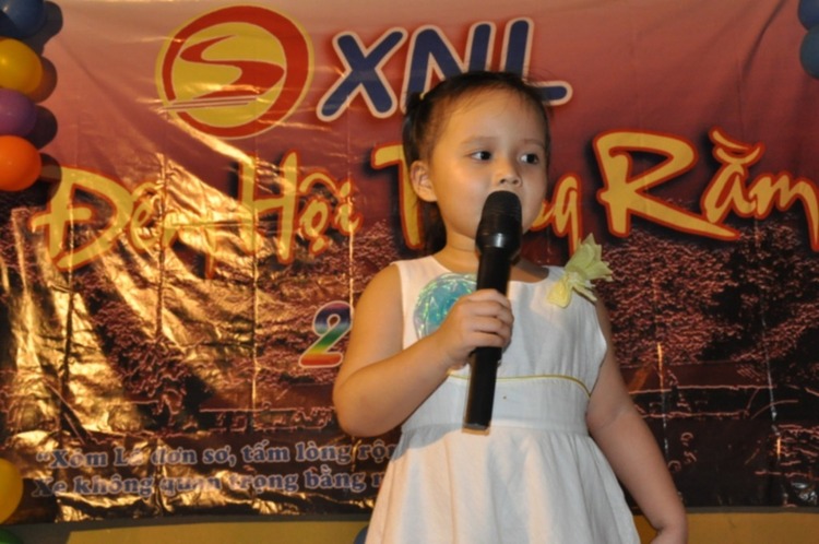 OS.XNL- Hình ảnh ĐÊM HỘI TRĂNG RẰM 2012