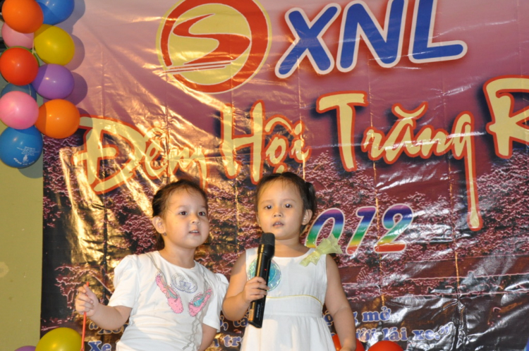 OS.XNL- Hình ảnh ĐÊM HỘI TRĂNG RẰM 2012