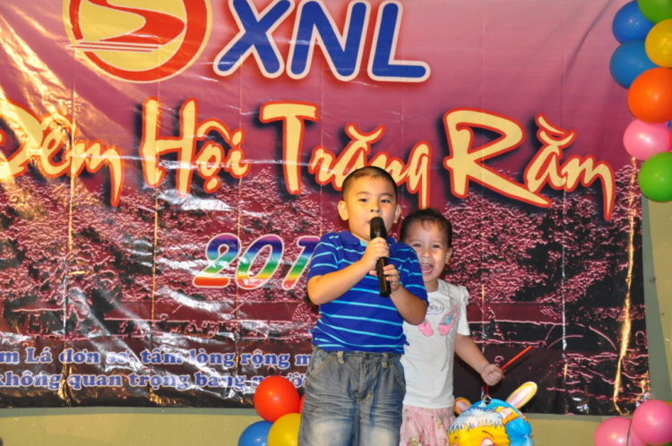 OS.XNL- Hình ảnh ĐÊM HỘI TRĂNG RẰM 2012