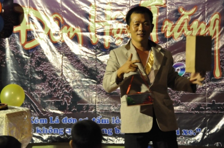 OS.XNL- Hình ảnh ĐÊM HỘI TRĂNG RẰM 2012