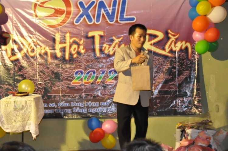 OS.XNL- Hình ảnh ĐÊM HỘI TRĂNG RẰM 2012