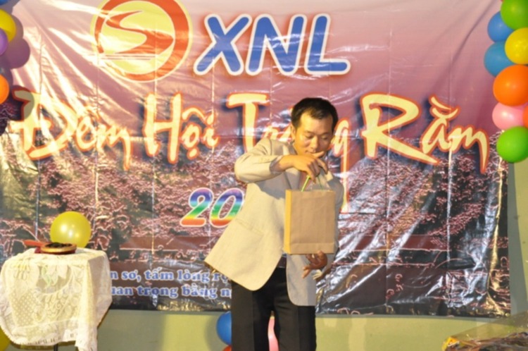 OS.XNL- Hình ảnh ĐÊM HỘI TRĂNG RẰM 2012