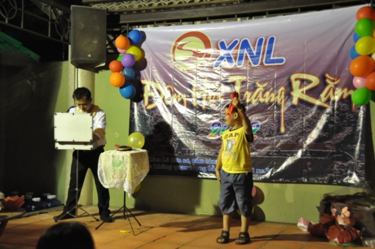 OS.XNL- Hình ảnh ĐÊM HỘI TRĂNG RẰM 2012