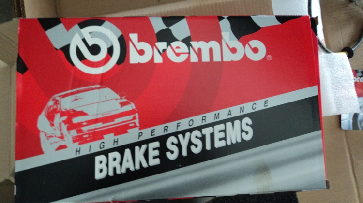 E mới gắn BREMBO cho F10 Series 5 E mới gắn BREMBO cho F10 Series 5