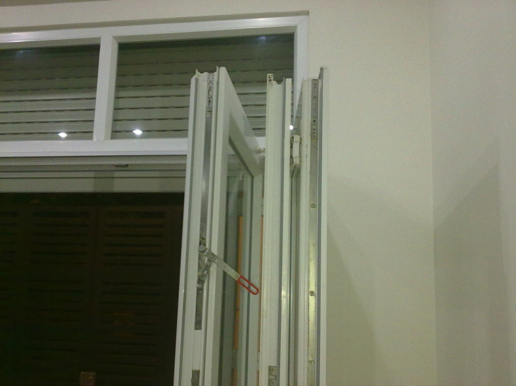 Nhờ các bác tư vấn cửa uPVC