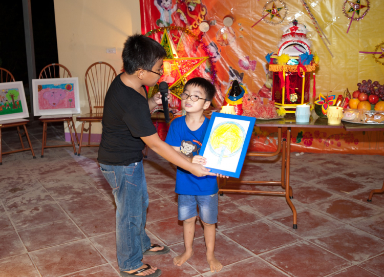 Toàn cảnh vui Trung thu 2012 của SFC HN tại SFC village