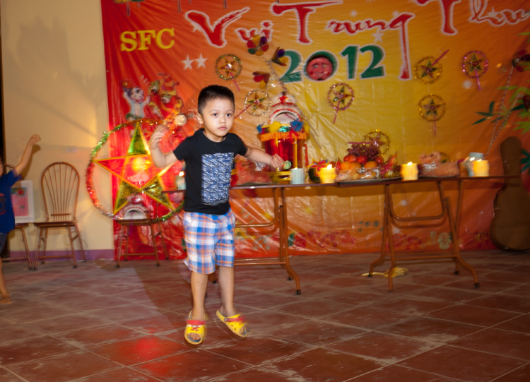 Toàn cảnh vui Trung thu 2012 của SFC HN tại SFC village