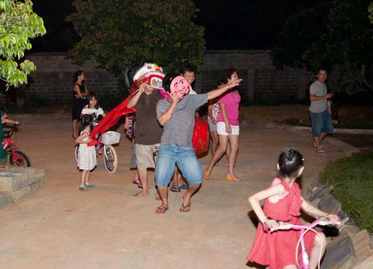 Toàn cảnh vui Trung thu 2012 của SFC HN tại SFC village