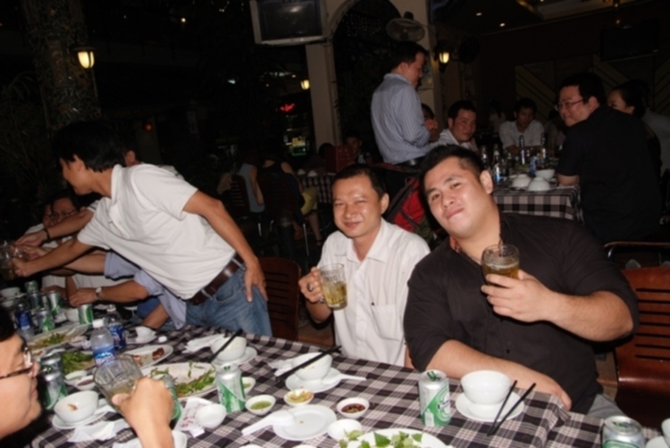 Hội "Thi Ca Bo Ke"