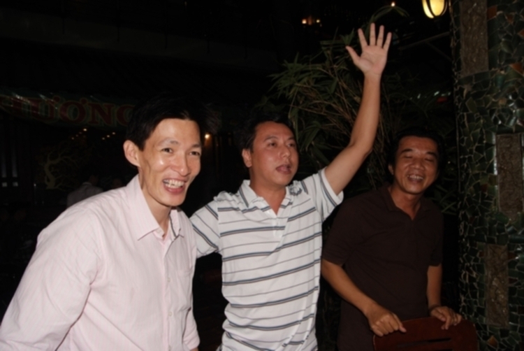 Hội "Thi Ca Bo Ke"