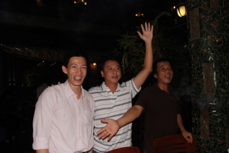 Hội "Thi Ca Bo Ke"