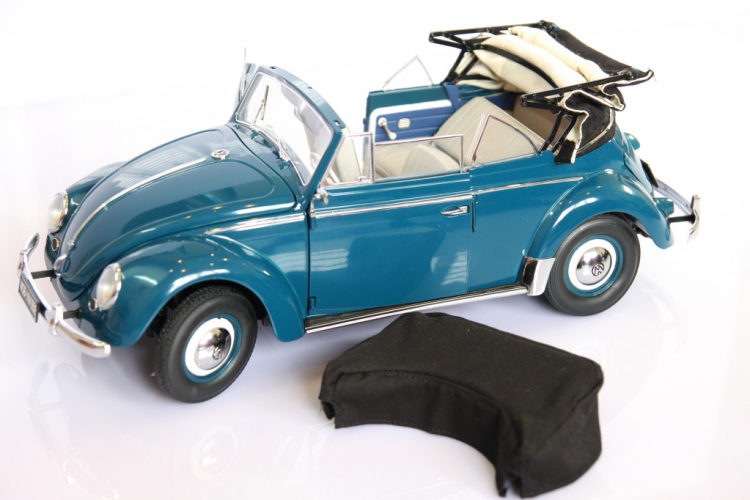 VW Beetle Convertible 1956 - Cảnh giác ướt bàn phím :)