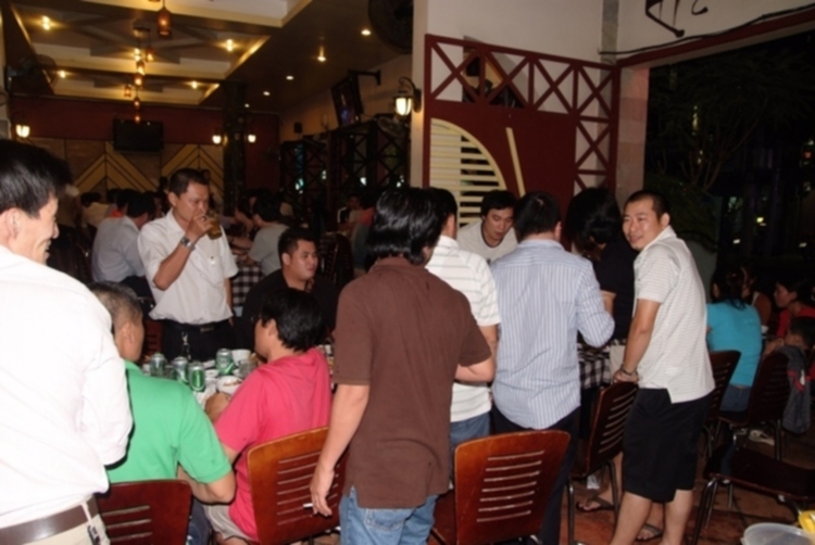 Hội "Thi Ca Bo Ke"