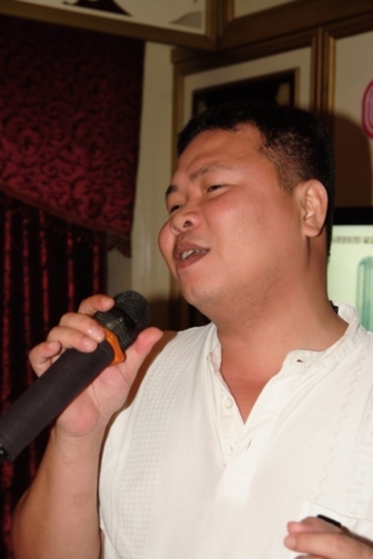 Hội "Thi Ca Bo Ke"
