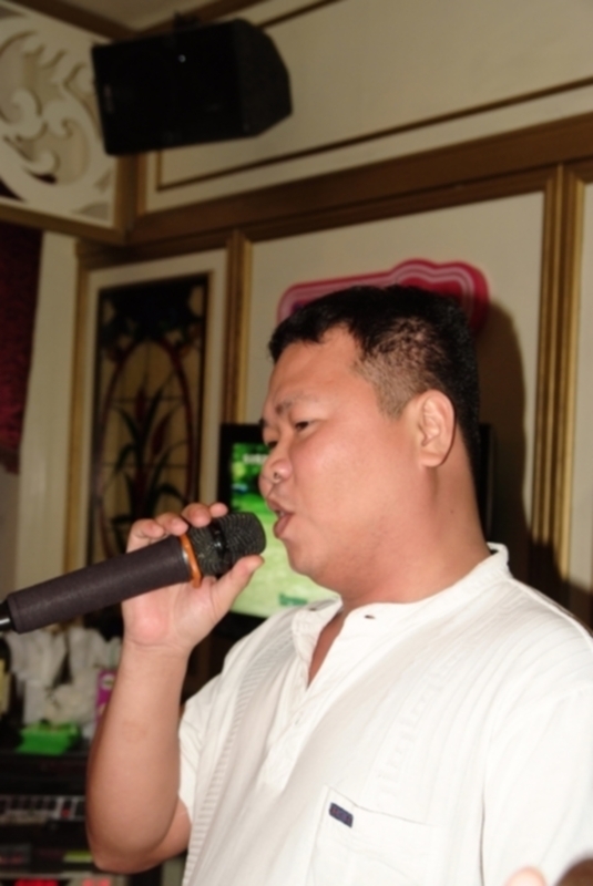 Hội "Thi Ca Bo Ke"