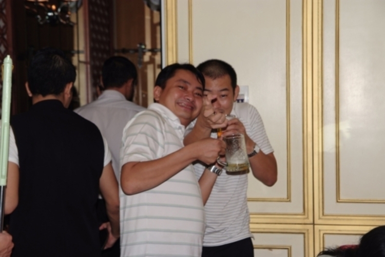 Hội "Thi Ca Bo Ke"