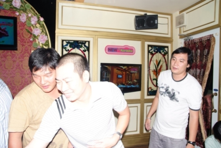 Hội "Thi Ca Bo Ke"