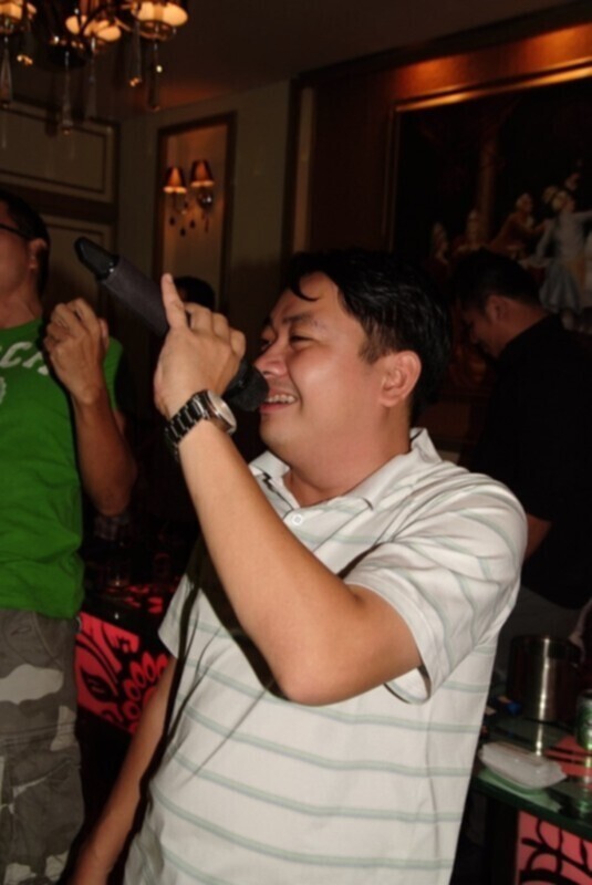 Hội "Thi Ca Bo Ke"
