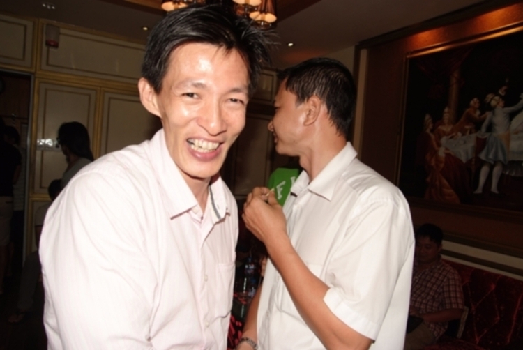 Hội "Thi Ca Bo Ke"