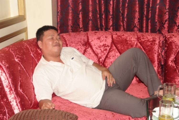 Hội "Thi Ca Bo Ke"