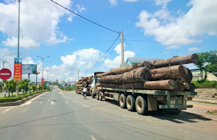 Chuyến du lịch hè 2014 biển và núi của nhà em. Chuyến du lịch hè 2014 biển và núi của nhà em.