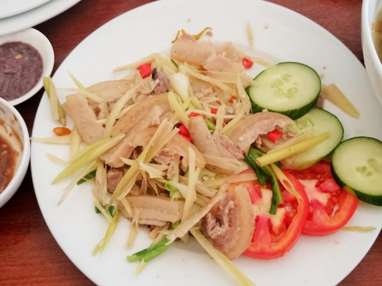 Chuyến du lịch hè 2014 biển và núi của nhà em. Chuyến du lịch hè 2014 biển và núi của nhà em.