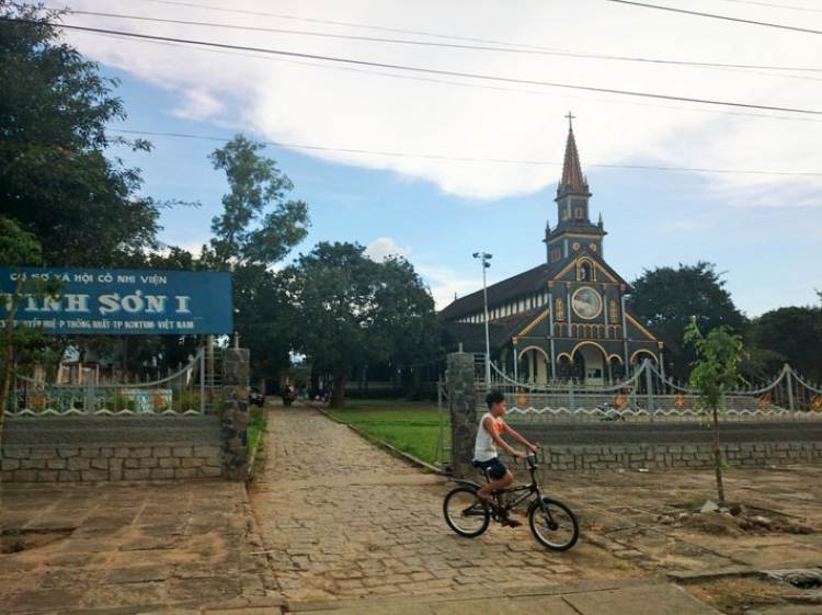 Chuyến du lịch hè 2014 biển và núi của nhà em. Chuyến du lịch hè 2014 biển và núi của nhà em.