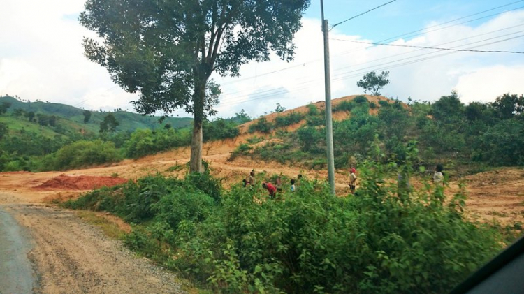 Chuyến du lịch hè 2014 biển và núi của nhà em. Chuyến du lịch hè 2014 biển và núi của nhà em.