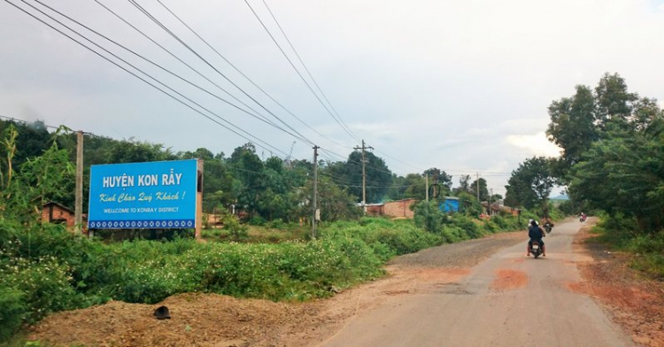 Chuyến du lịch hè 2014 biển và núi của nhà em. Chuyến du lịch hè 2014 biển và núi của nhà em.