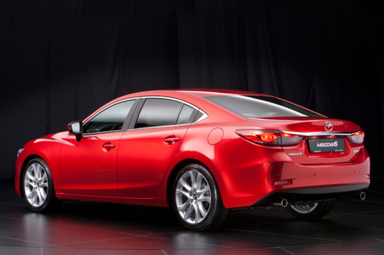 Toyota Camry 2.5Q vs Honda Accord 2.4 - cuộc chiến không ngừng nghỉ Toyota Camry 2.5Q vs Honda Accord 2.4 - cuộc chiến không ngừng nghỉ