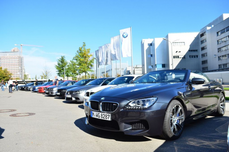 Ghé thăm showroom BMW (BMW Welt ) tại Munich- Germany