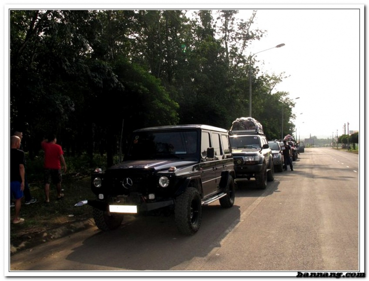 Hình ảnh OS Offroad cùng chia sẽ khó khăn cùng học sinh nghèo hiếu học bản mông