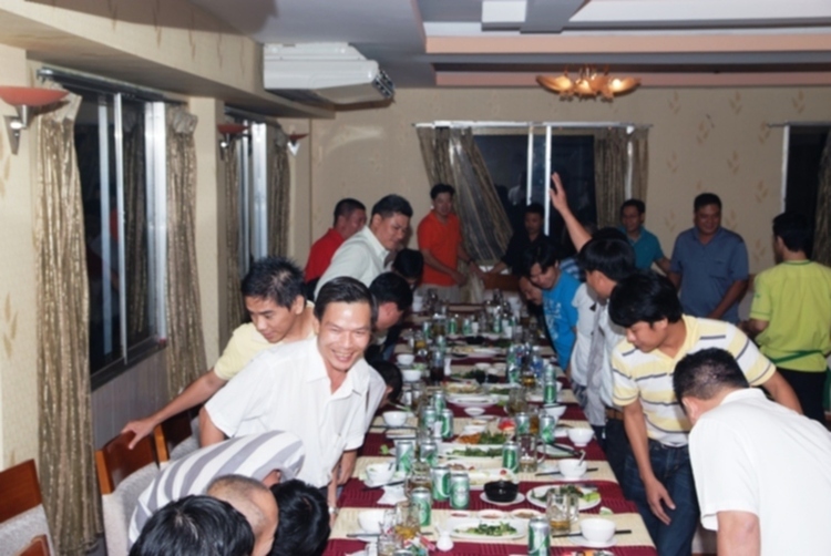 PHẢI TÚY LÚY SAY ĐÊM NAY- ọp Ranger-Phantèo- thôi các Bác các Mợ ơi PHẢI TÚY LÚY SAY ĐÊM NAY- ọp Ranger-Phantèo- thôi các Bác các Mợ ơi