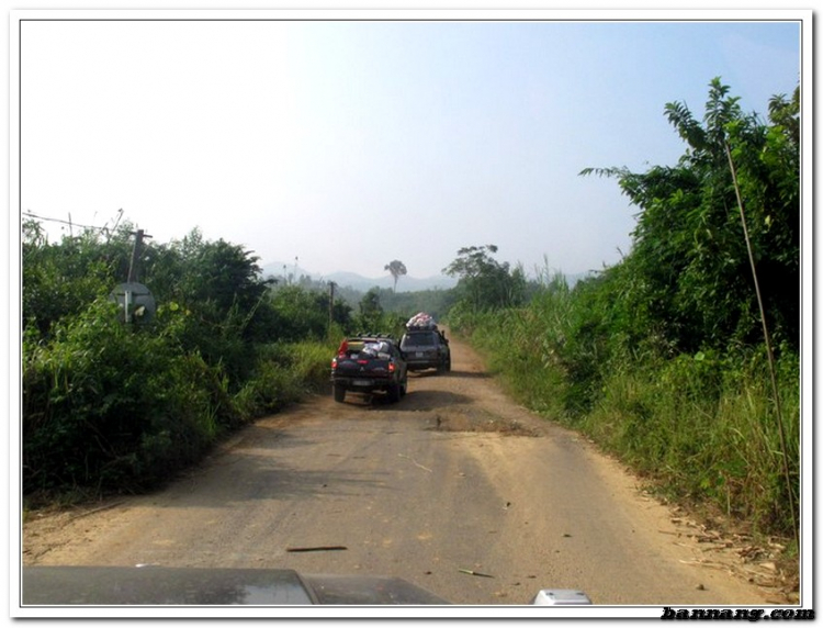 Hình ảnh OS Offroad cùng chia sẽ khó khăn cùng học sinh nghèo hiếu học bản mông